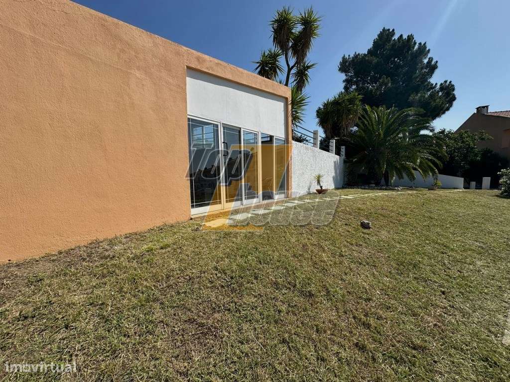Moradia T4 com piscina e terreno de 900m2 - Quinta da Serralheira -...-47