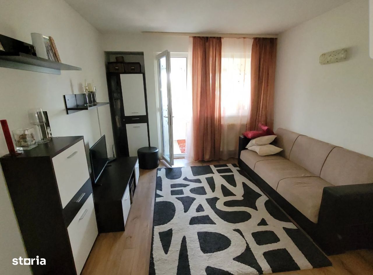 Apartament cu 3 camere de vânzare în zona Garii