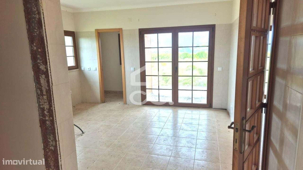 Moradia V3 para restauro-24