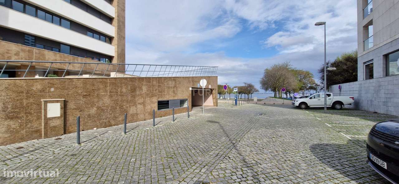 Parqueamento (Box) no Parque das Nações, Espelho do Tejo - Grande imagem: 2/8
