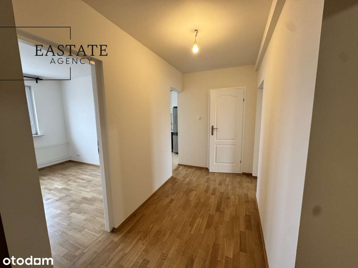 Dwustronne/ Balkon / Metro / Plac Bankowy /Parking-8