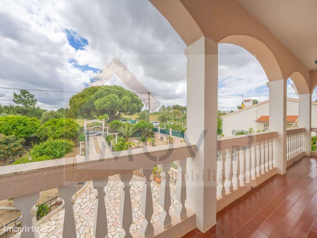 Charmosa Moradia T3 com Piscina na LagoÍnha, Palmela-20