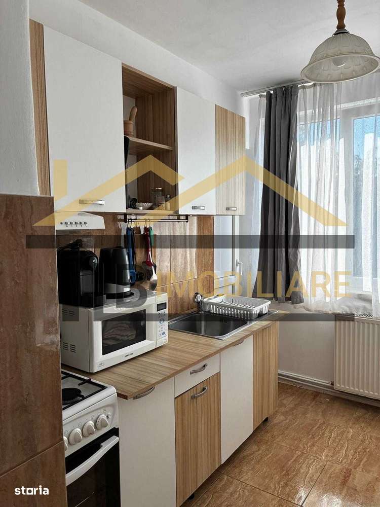 Apartament de 2 camere, 46 mp, decomandat, zona UMFST - Imagine principală: 4/8