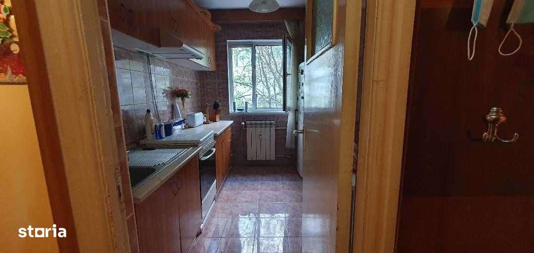 ap cu 3 camere in zona Dacia-4