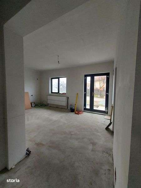 Casa de vanzare  proprietate - Imagine principală: 5/8