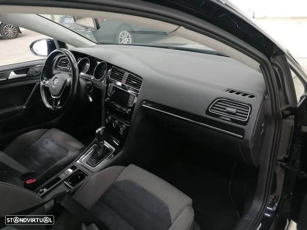 VW Golf 1.6 TDi Highline DSG - 9