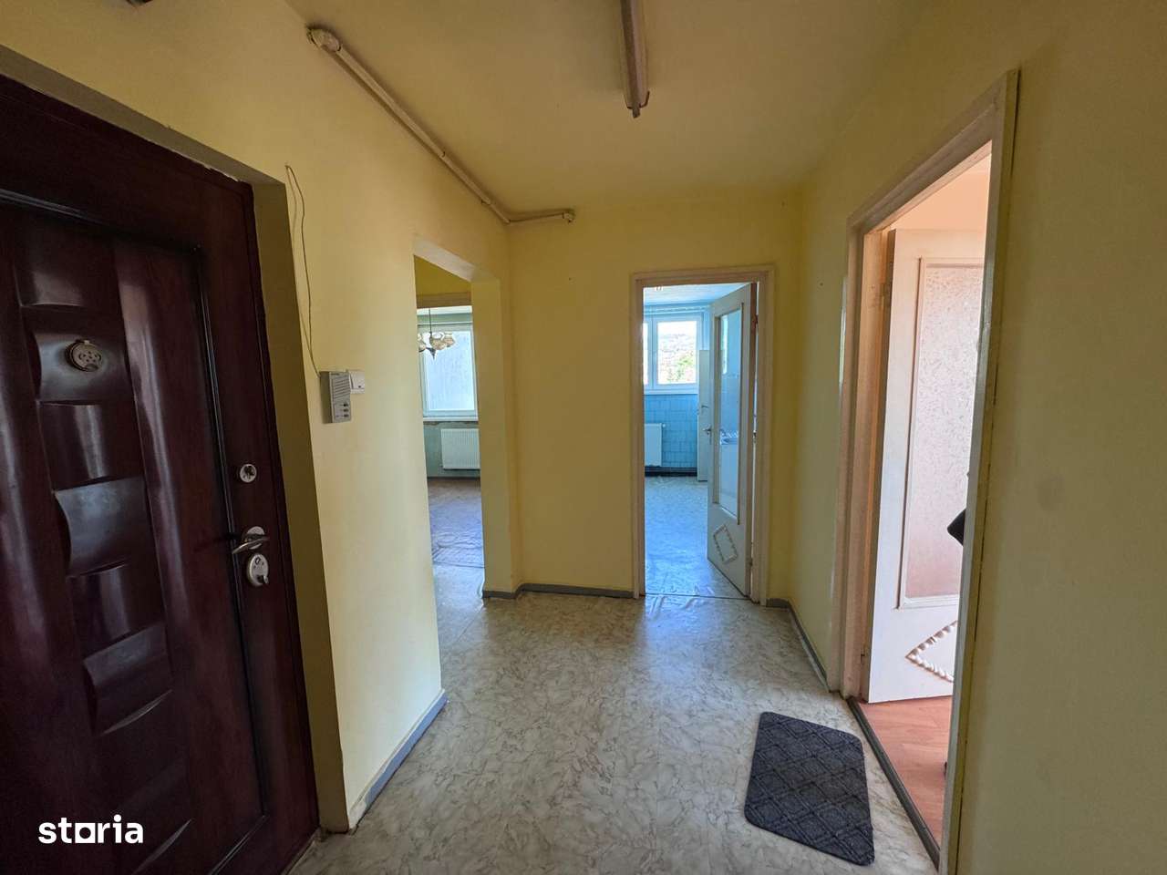 Apartament de vanzare, 3 camere, Str. Govora, Pret: 53.000 Eur-8