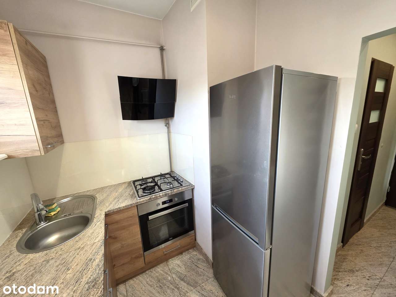 2 pokoje po generalnym remoncie na ogrodzonym i monitorowanym terenie!-5