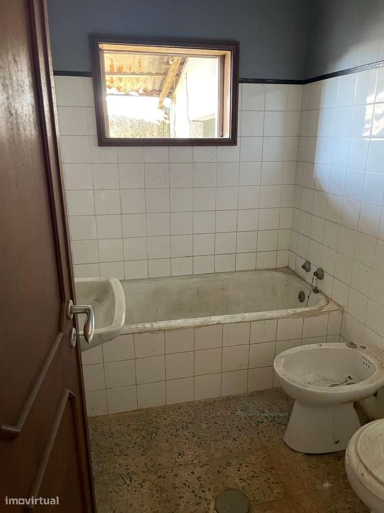 Moradia para restauro - Grande imagem: 5/8