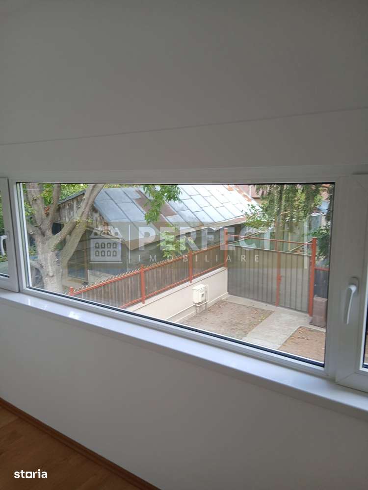 Casa str.Buna Vestire AN 2007 Pret 200.000 NEGOCIABIL - Imagine principală: 5/18