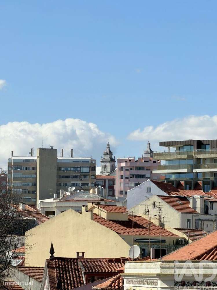 Duplex T3 em Misericórdia de 72,48 m2 - Grande imagem: 2/35