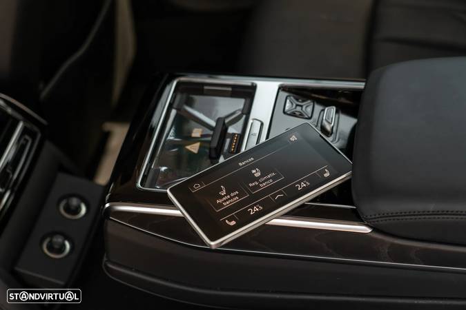 Audi A8 50 TDI quattro tiptronic - 29