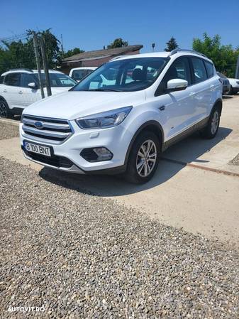 Ford Kuga - 3