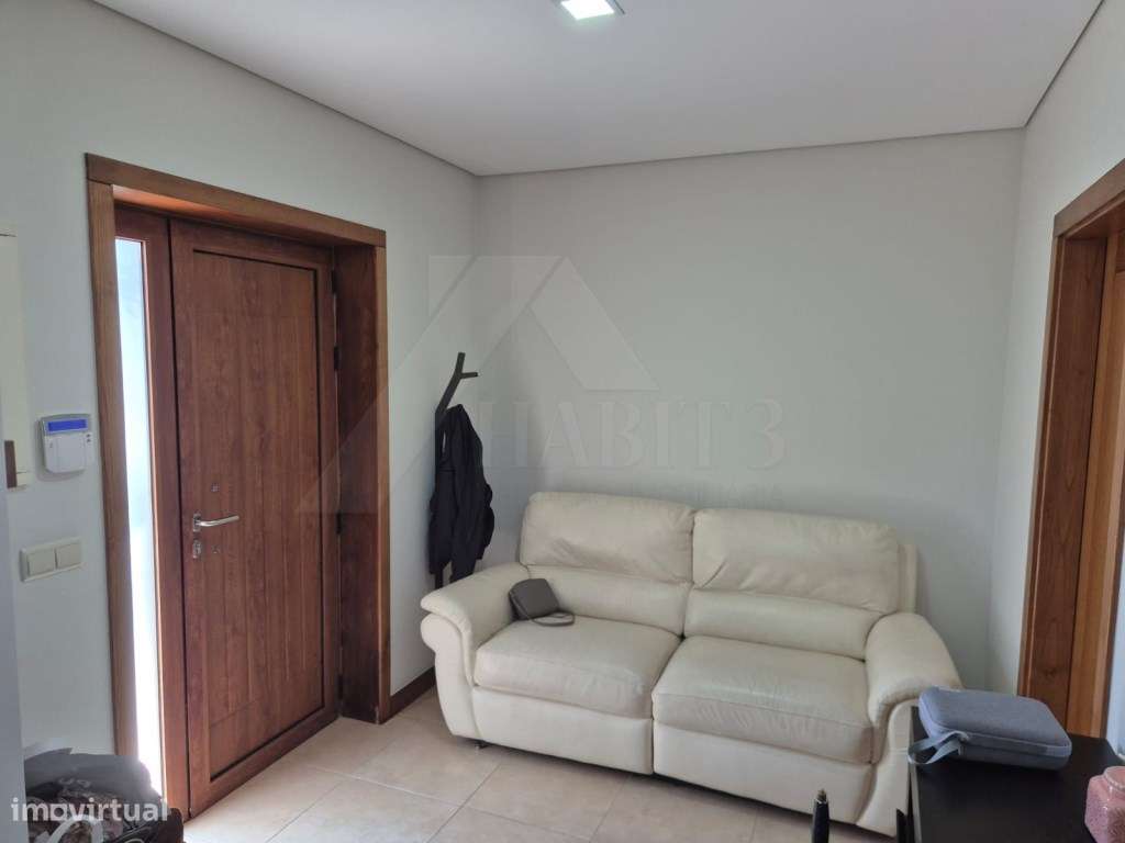 Moradia T4 com Suite, Jardim e Garagem - Centro de Ponte de Lima-39