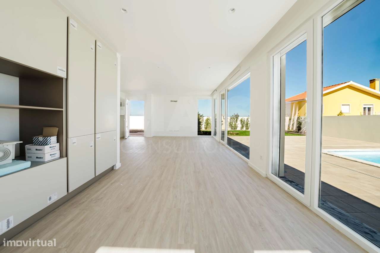 Moradia T3 Térrea com Piscina e Jardim ! - Grande imagem: 3/35