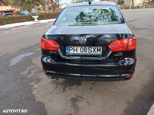 Volkswagen Jetta 2.0 TDI DPF Comfortline - 5