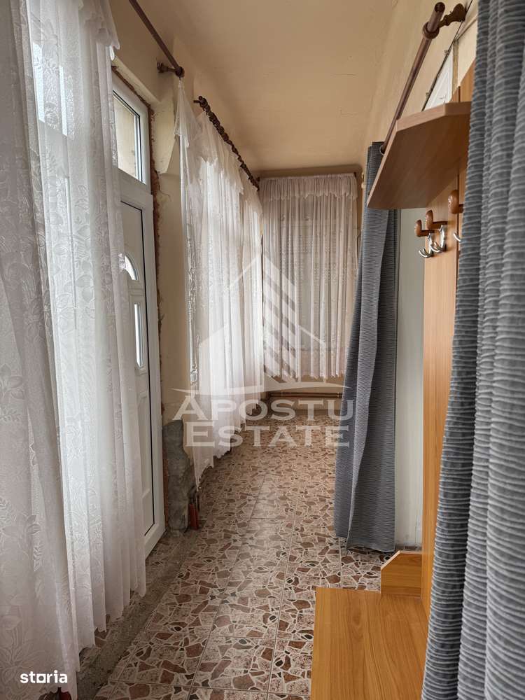 Casă unifamilială în Remetea Mare  cu teren de 3383 mp. - Imagine principală: 4/13