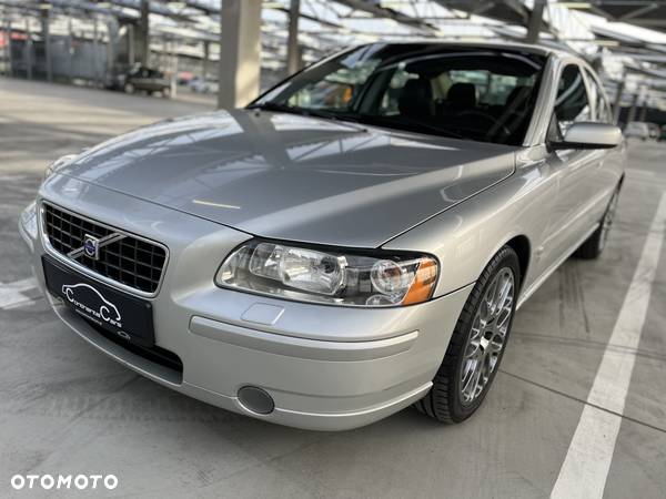 Volvo S60 2.5T Momentum - 5