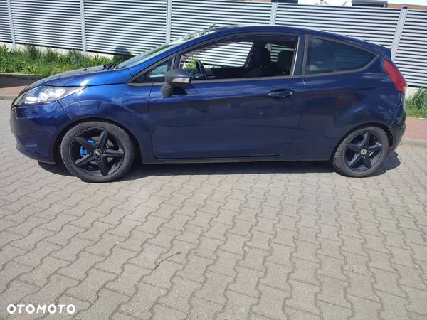 Ford Fiesta - 2