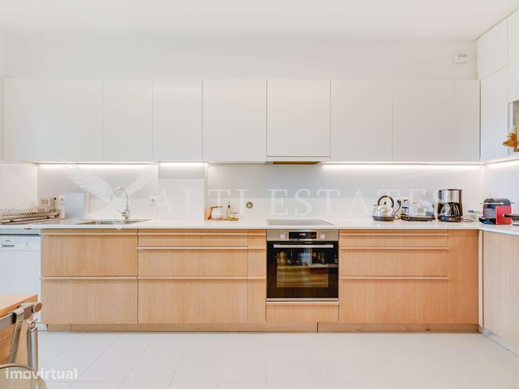 Apartamento T4 no prestigiado Monte Estoril.-12