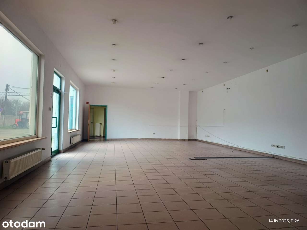 Obiekt magazynowo-biurowy wraz z wyposażeniem. Błonie, okolice Pass - Pełny obrazek: 5/19