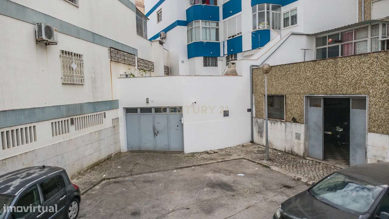 Garagem em Laranjeiro, Almada - Oportunidade Única-13