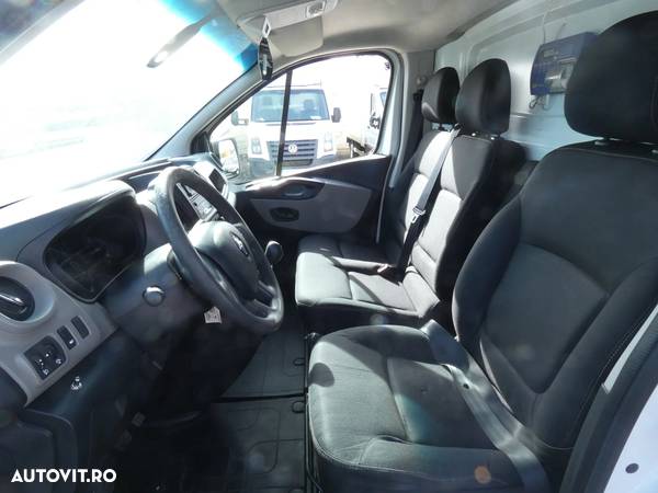 Renault Trafic - 15