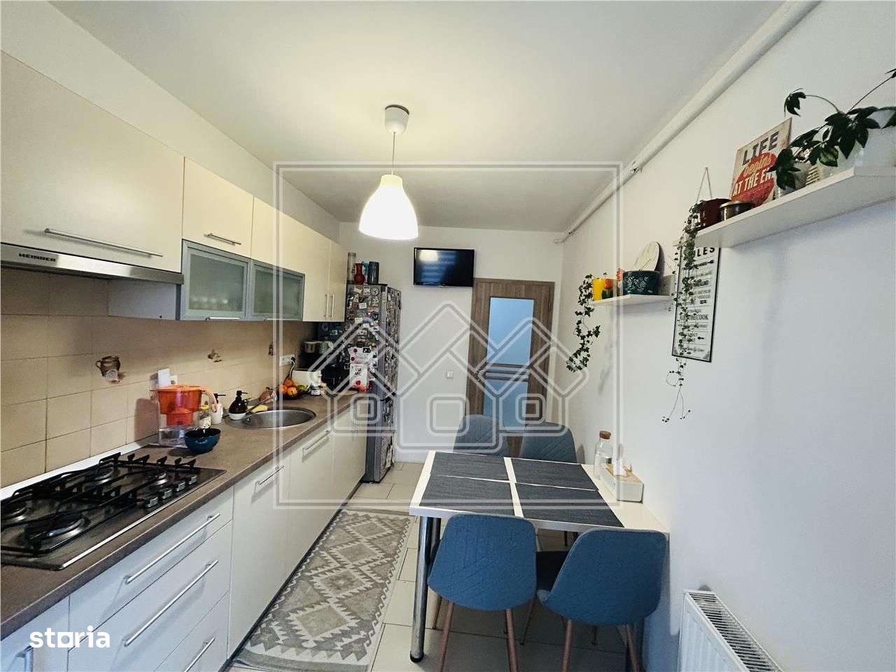 Apartament decomandat cu 3 camere, 2 bai, 2 balcoane, loc de parcare-13