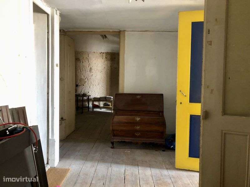 Arrendo T5 com 250m2 para habitação ou comércio, no Príncipe Real, Lx - Grande imagem: 4/9