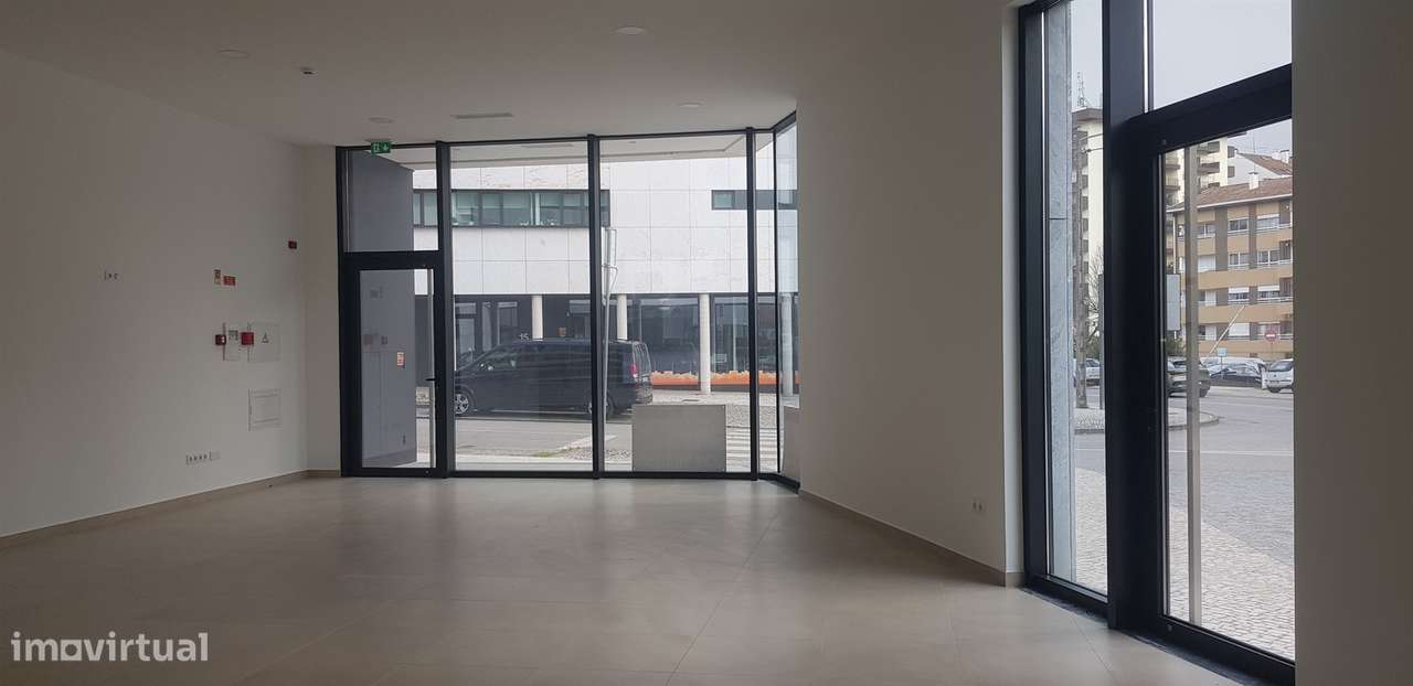 Loja - Solum - Coimbra/Arrendamento - Grande imagem: 4/12