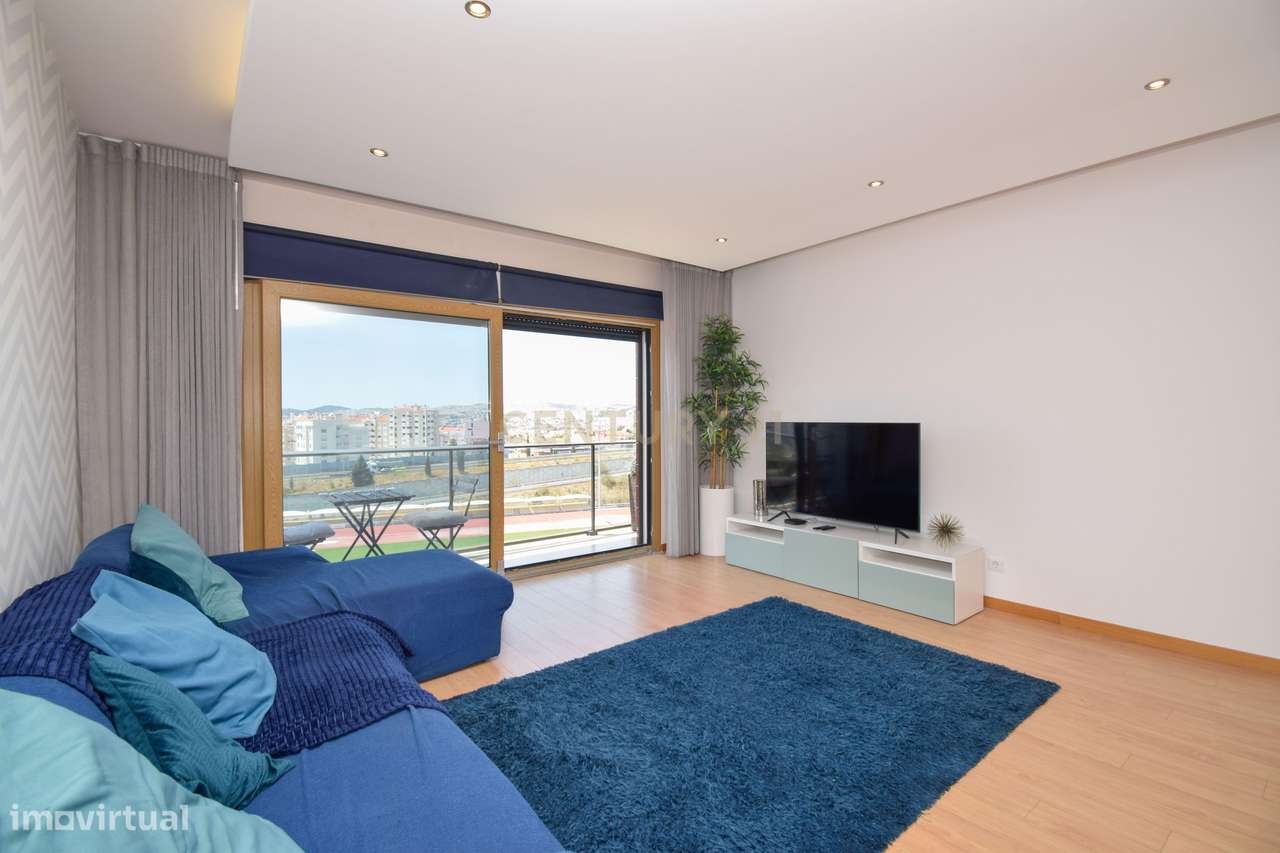 Apartamento T3 com Áreas Generosas e Vista Desafogada - Grande imagem: 4/32