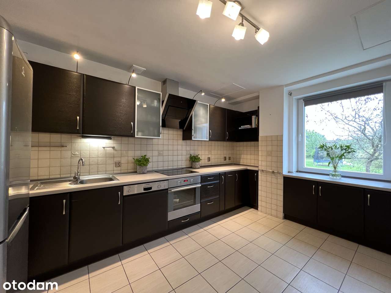 Dom z ogrodem dla dwóch rodzin!Możliwość prowadzenia działalności gosp-1