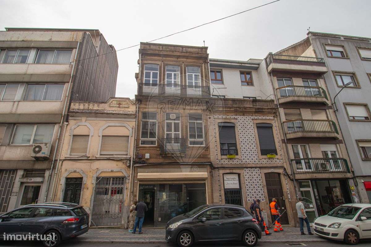 Prédio  para venda - Grande imagem: 2/24