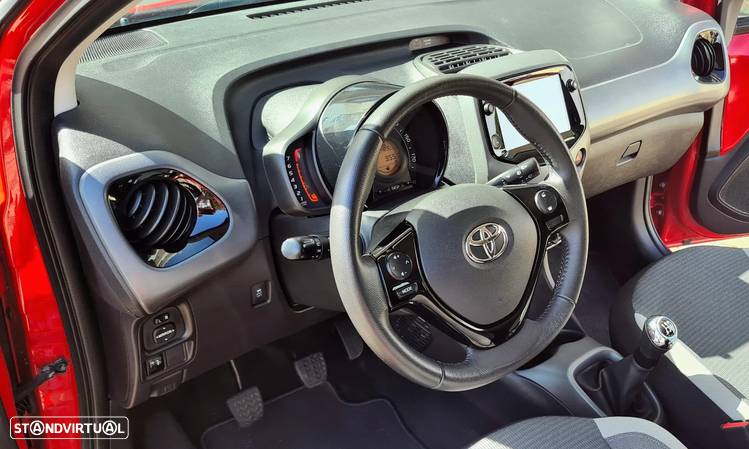 Toyota Aygo 1.0 X-Play - 10