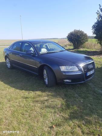 Audi A8 3.2 FSI quattro - 1