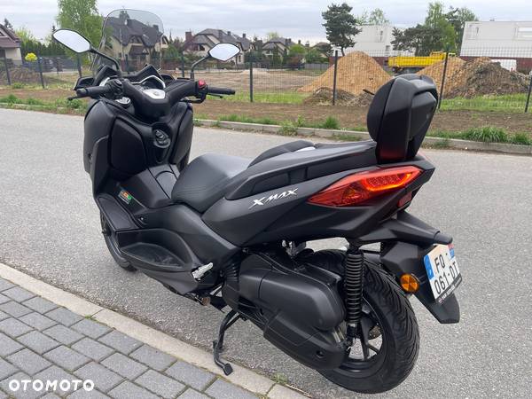 Yamaha X-max - 8