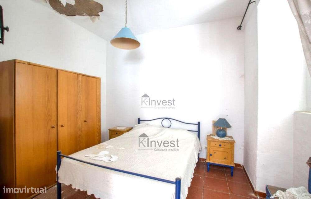 Prédio para remodelação - Carvoeiro-8