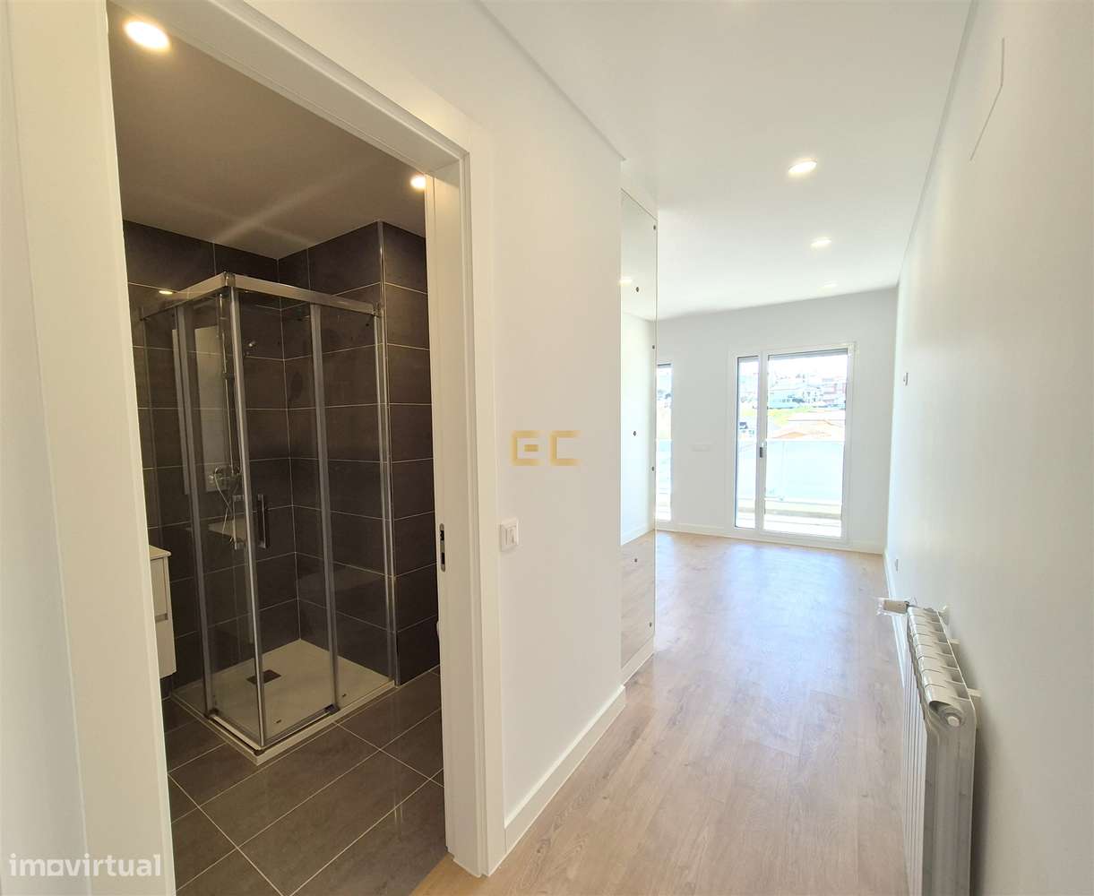Apartamento T3 novo, com garagem, para venda na Figueira da Foz- Buarc-30