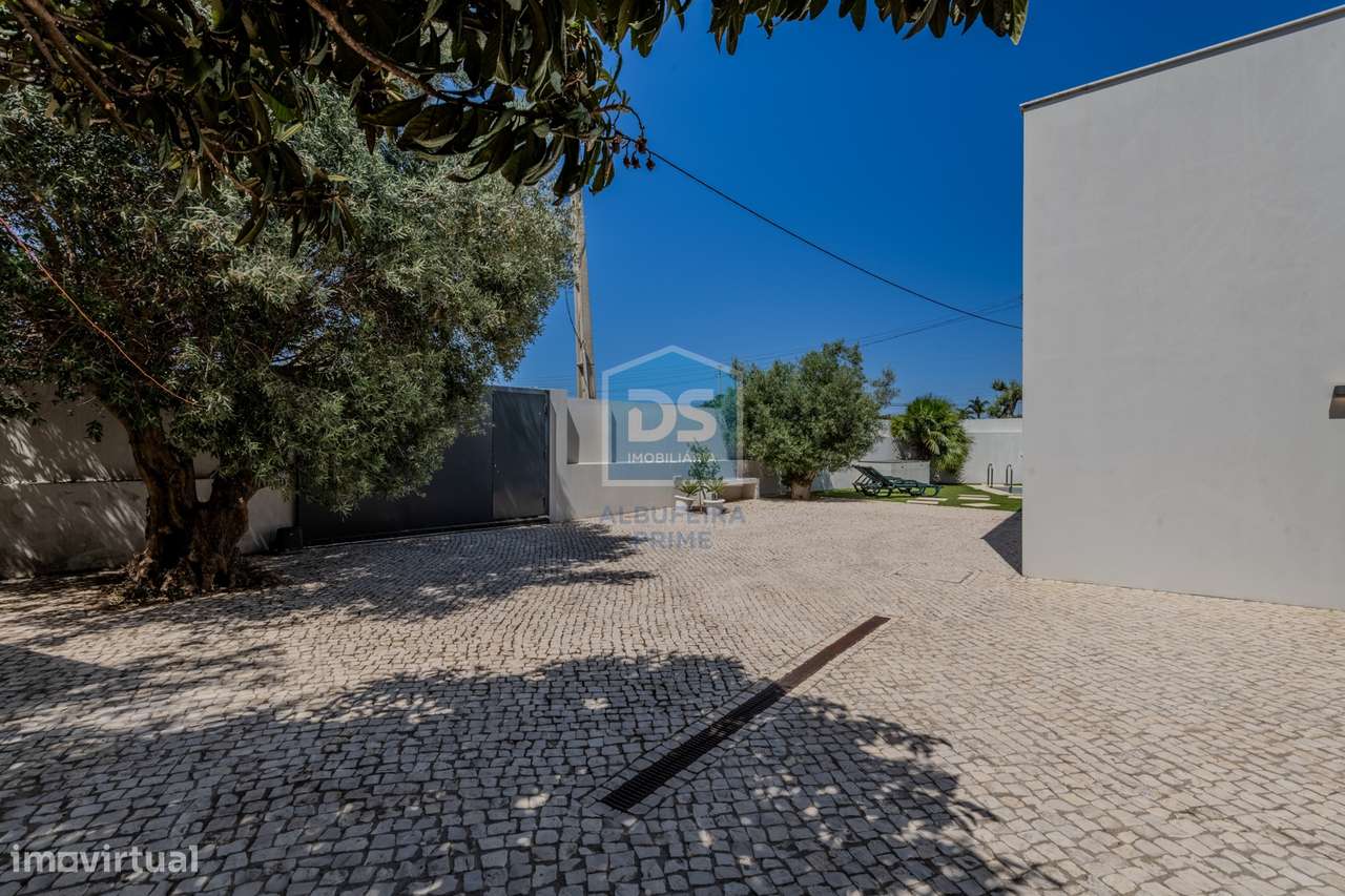 Moradia T4 Venda em Santa Bárbara de Nexe,Faro-44