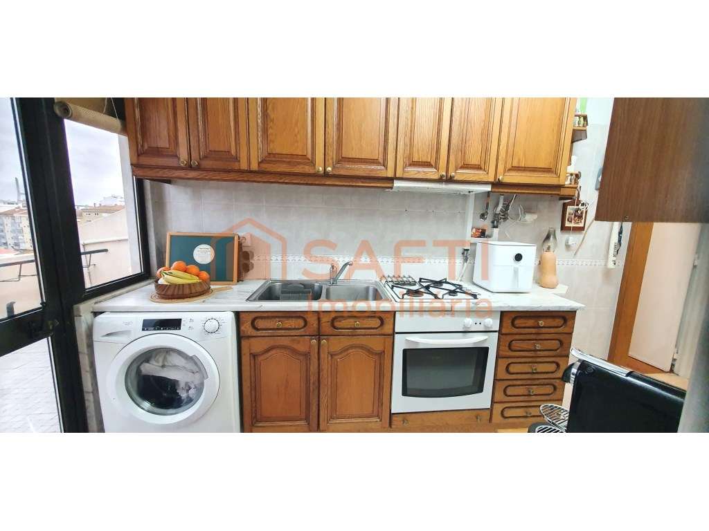 T3 com terraços e vista para a Ponte Vasco da Gama - Sacavém - Grande imagem: 4/22