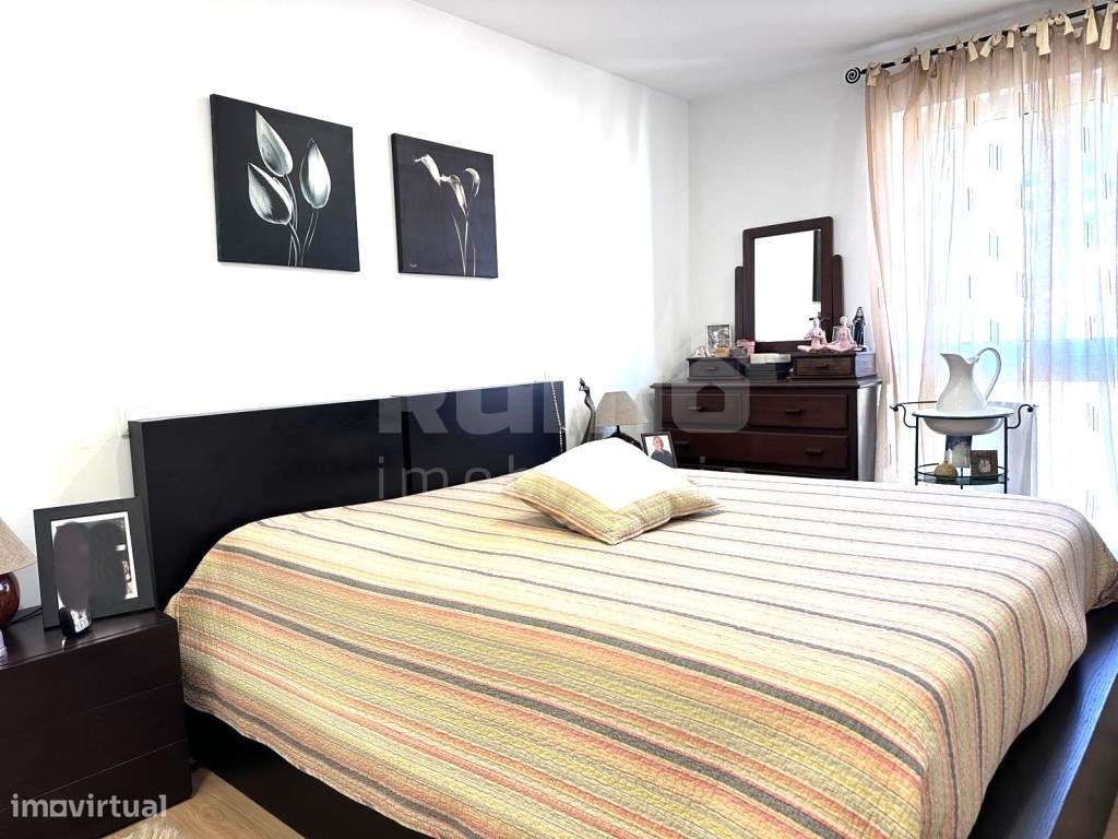 Apartamento T3 com Sótão e Garagem - Excelente Oportunidade!-7