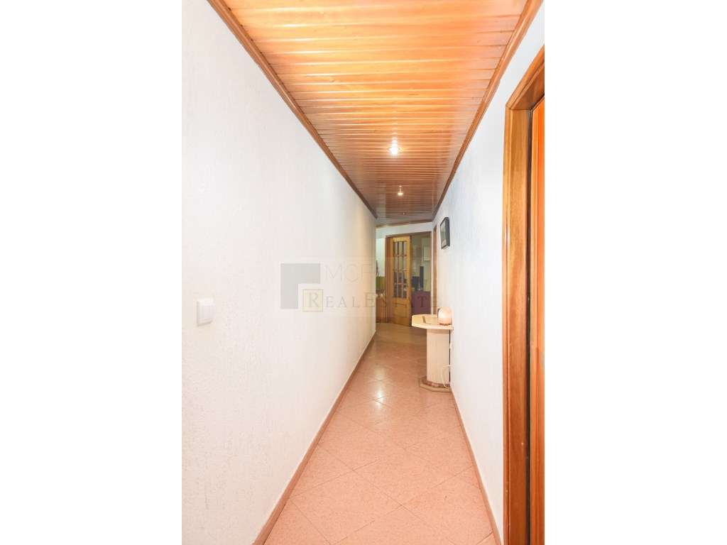 Apartamento T2 - Vale Mourão, Rio de Mouro-26