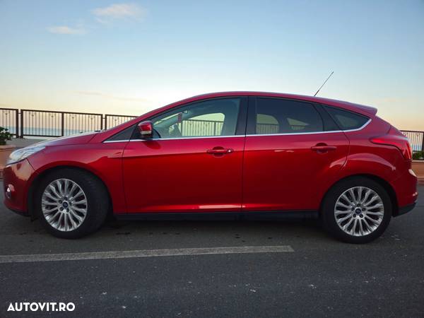 Ford Focus 1.6 TDCi DPF Titanium - 6