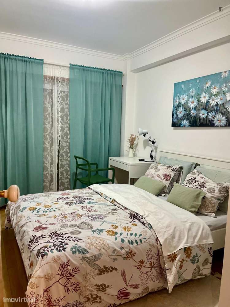 Quarto - localizado em Penha Lisbon - Grande imagem: 5/10