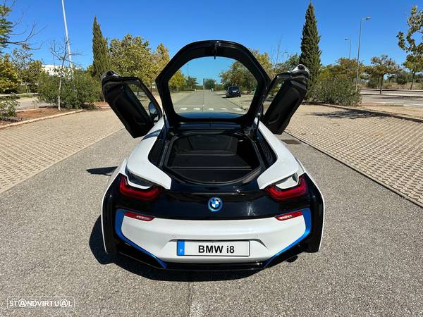 BMW i8 Standard - 8