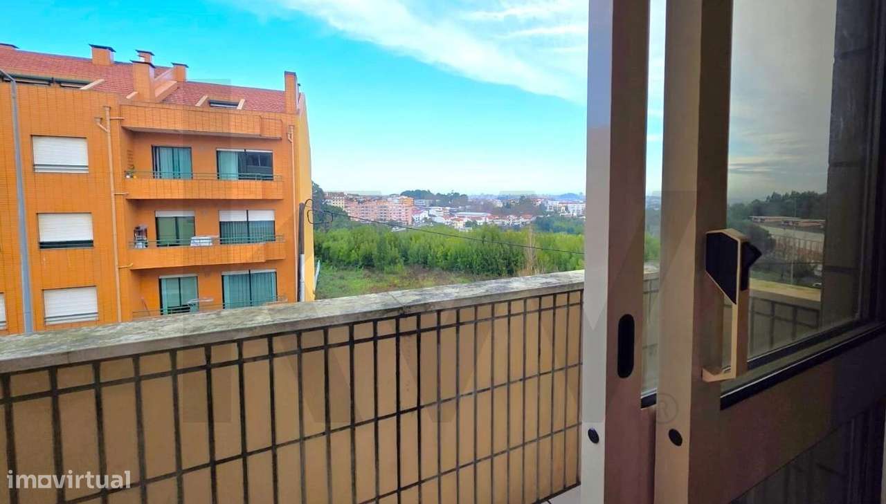 ARRENDAMENTO T1, com Varanda, Garagem e Elevador, Vilar do Andorin - Grande imagem: 5/20