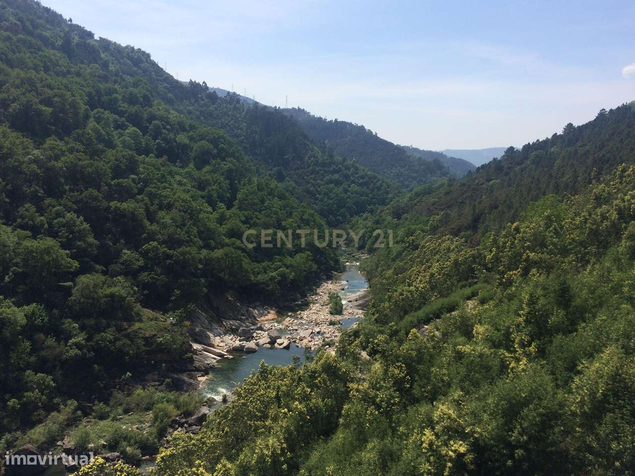 Magnífico Terreno no Gerês — Projeto Aprovado para 2 Moradias - Grande imagem: 4/41