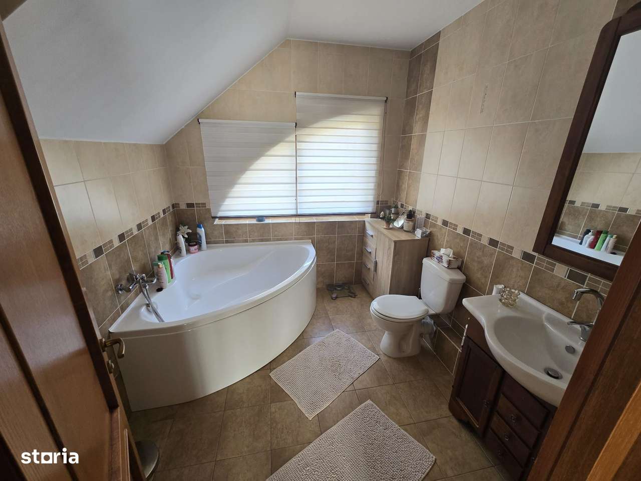 CasaD-P-E,5 camere,4 băi,230mp,504mp teren,cartier Belvedere-11