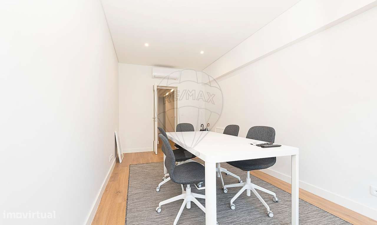 Escritório T4 para arrendamento - Grande imagem: 4/24