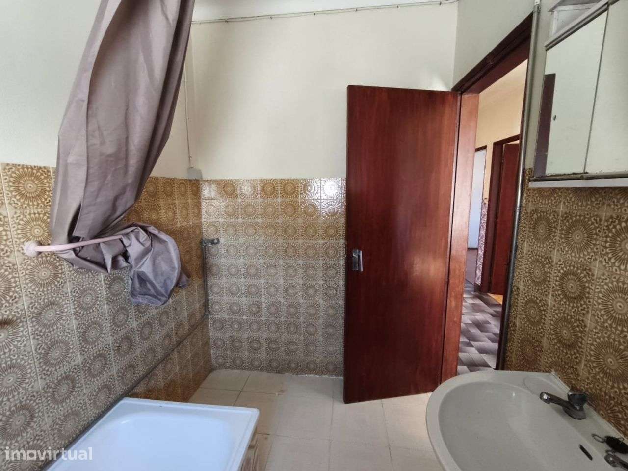 Apartamento T3+T2 com garagem, Amieirinha-Marinha Grande-16